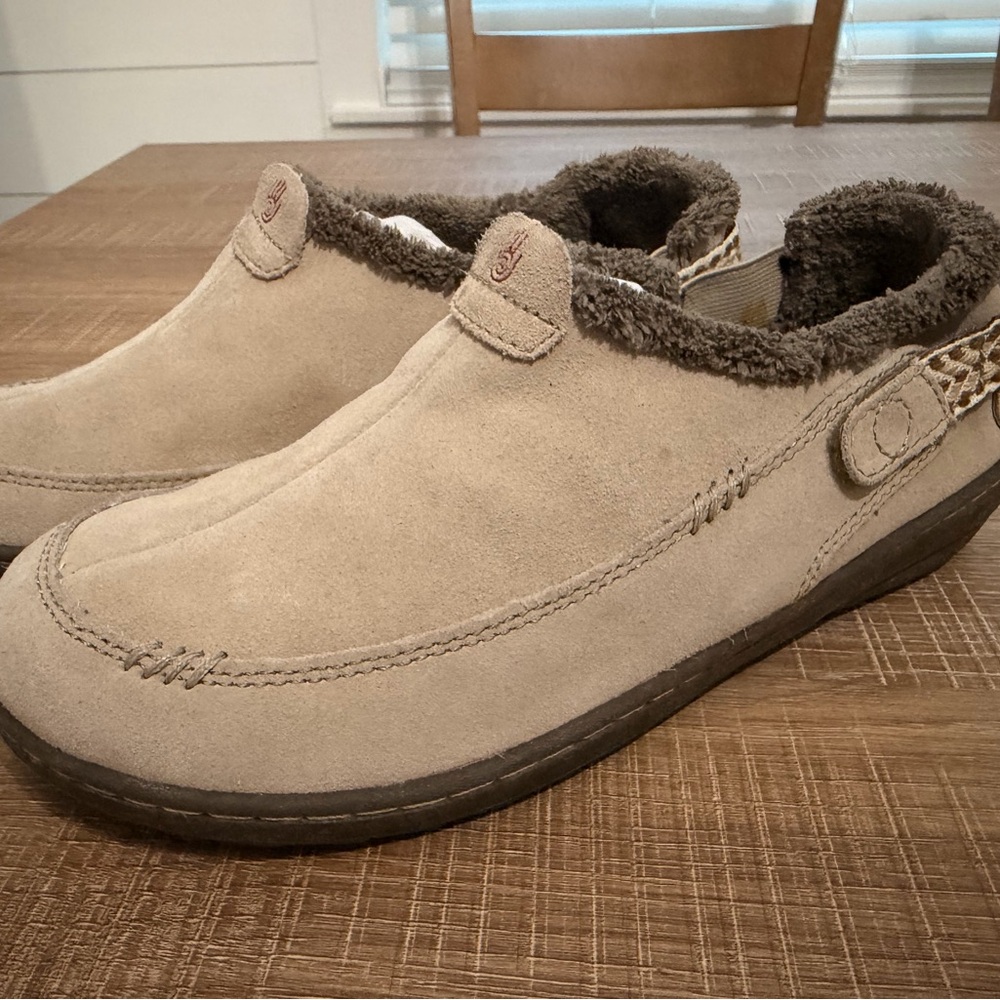 Teva Women’s Suede Slip-On Loafer